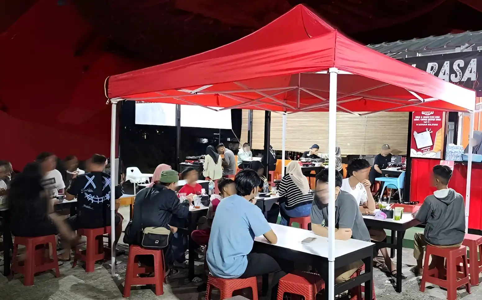 Batavia Meat & Grill restaurant interior